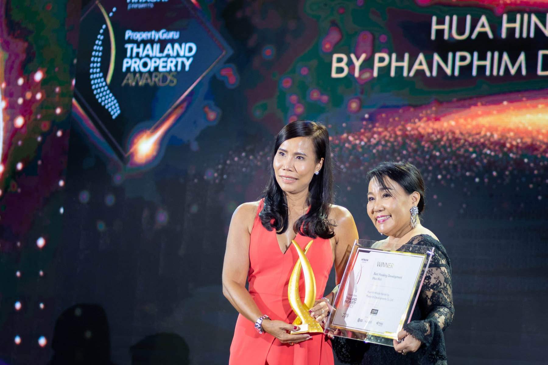 Phanphim got an award 2